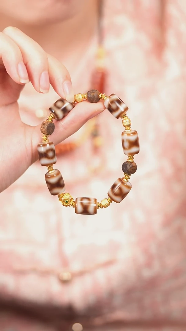 玛瑙/玉髓（覆膜）颈饰未镶嵌传世珠宝