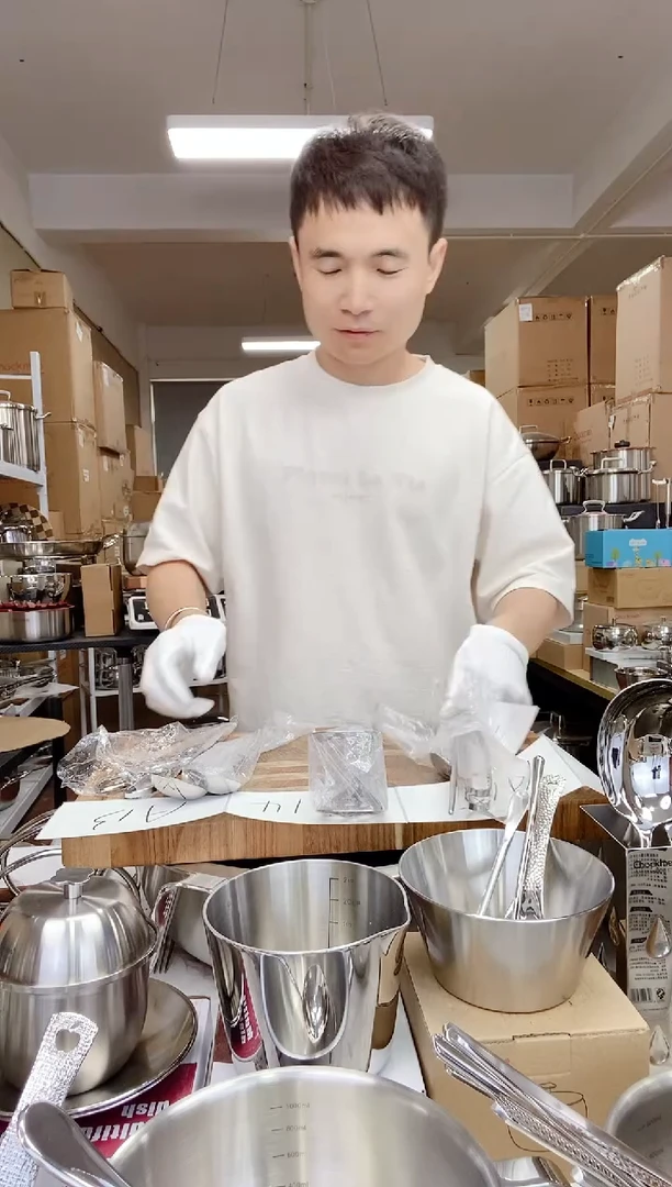 A12 微瑕加长筷1双+烤肉夹+砂光搅拌勺1支