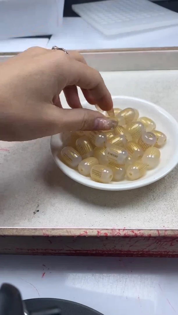 【闪购商品】玛瑙/玉髓颈饰未镶嵌x11荔枝冻桶珠心经18*13mm*3颗