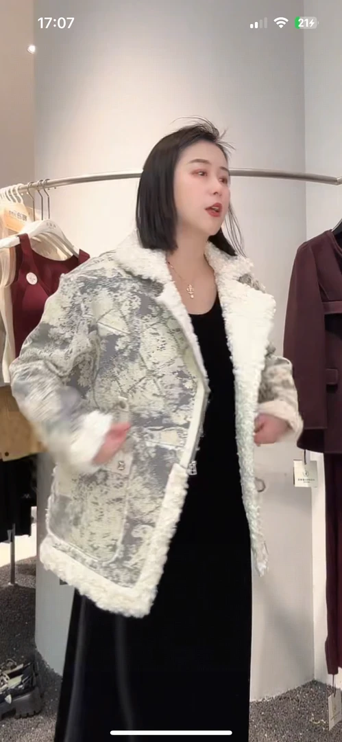 欧丽菲66604冬季女立领中长款欧美风短外套气质轻奢网红时尚