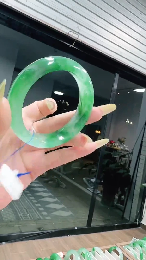 未镶嵌1石英质玉（非洲翠）/8860-56