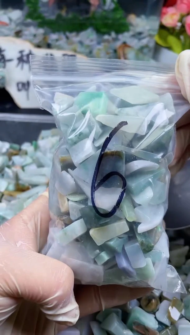 【闪购商品】翡翠颈饰未镶嵌天然翡翠边角小号500克6