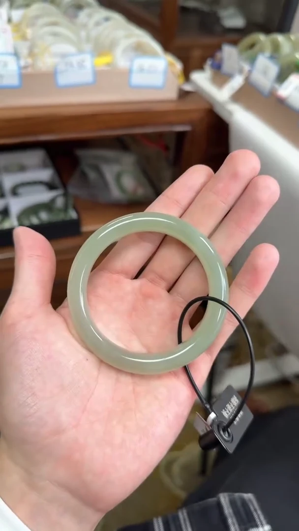 未镶嵌手镯和田玉57