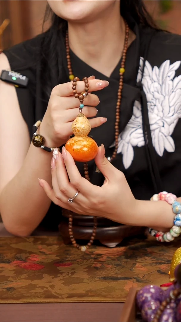 98易林大漆脖挂小葫芦---158