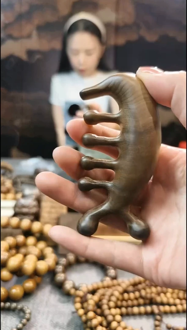 金丝楠按摩梳手把件
