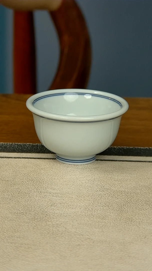 双线小压手杯（雕刻底款）