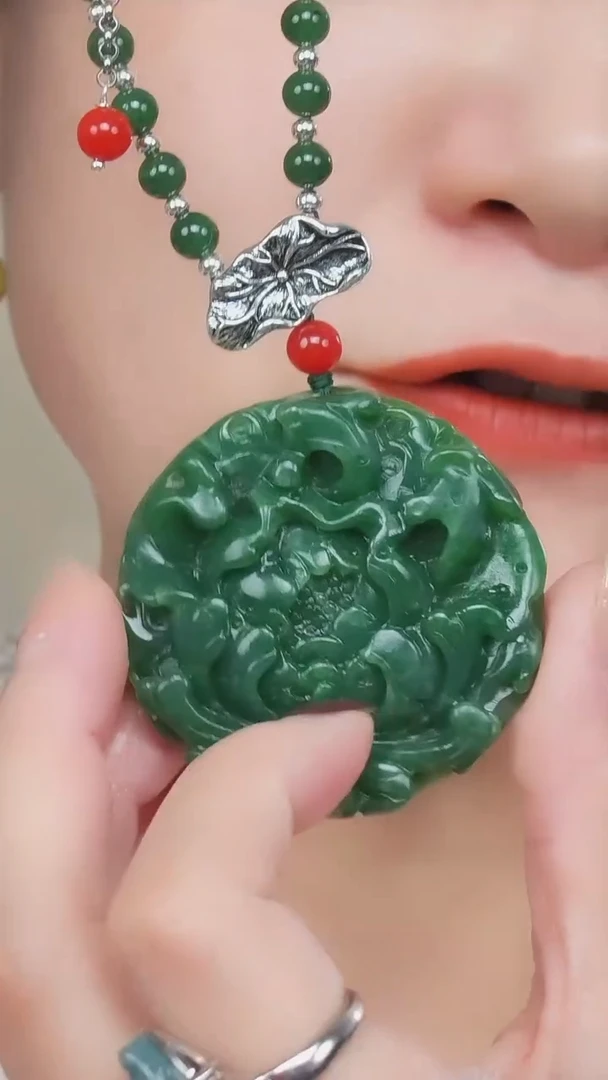 未镶嵌和田玉（碧玉）挂件恭**財吊坠多样性发一件