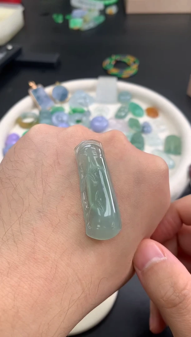 【闪购商品】定制翡翠未镶嵌翡翠