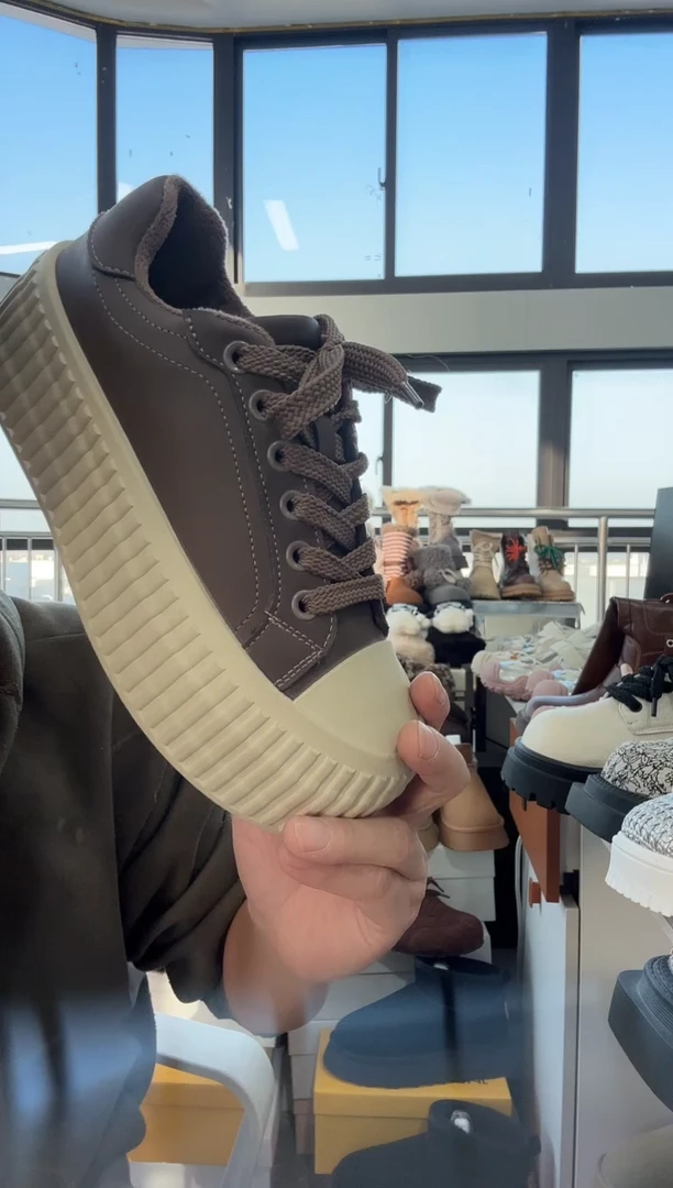 皮**～厚底卡其饼干加绒37码孤品不退