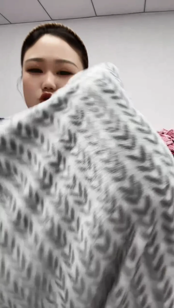 法兰绒2.5x1.8面料尺寸主播介绍为准