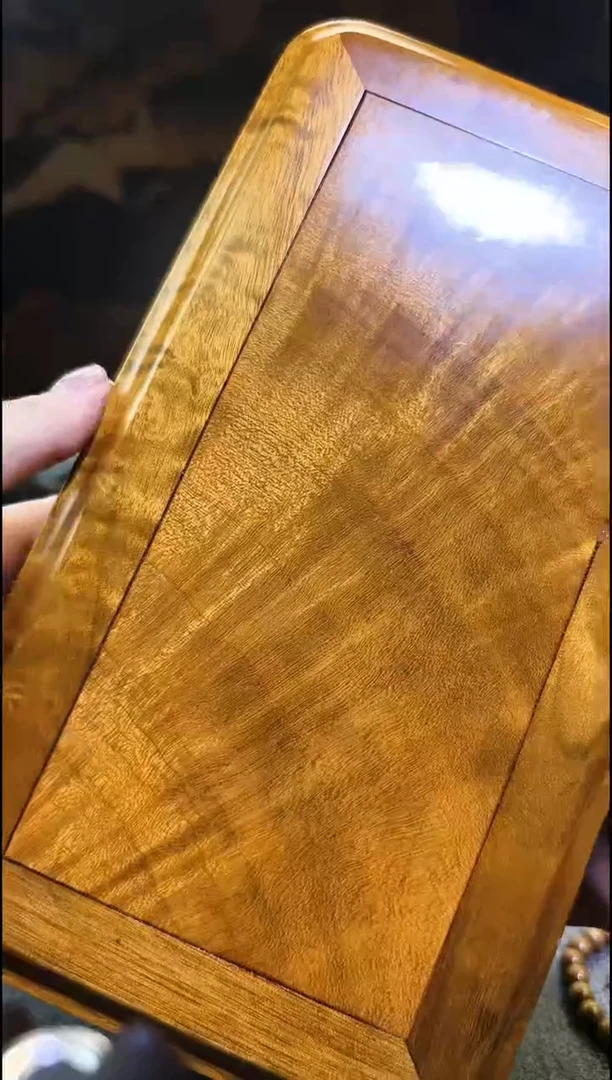 金丝楠      化妆盒