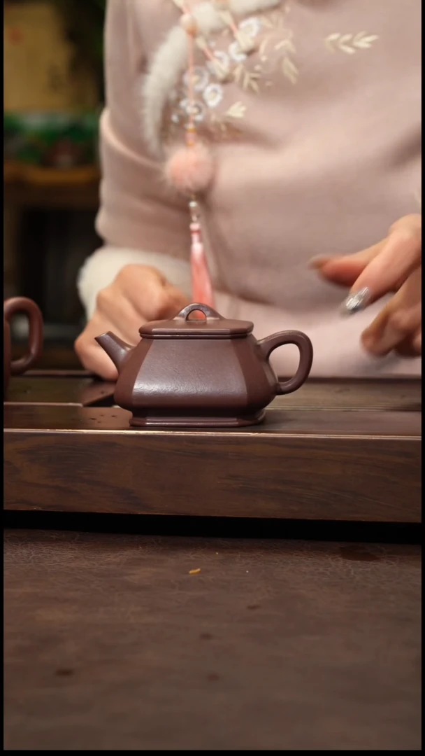 茶壶紫砂老紫泥全手四方抽角