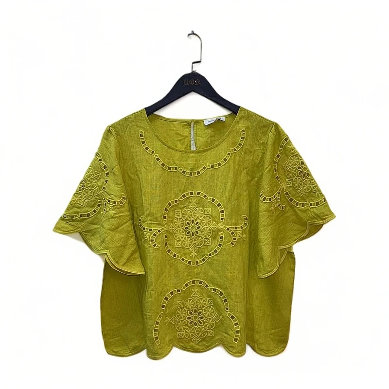 237纯色镂空刺绣短袖上衣