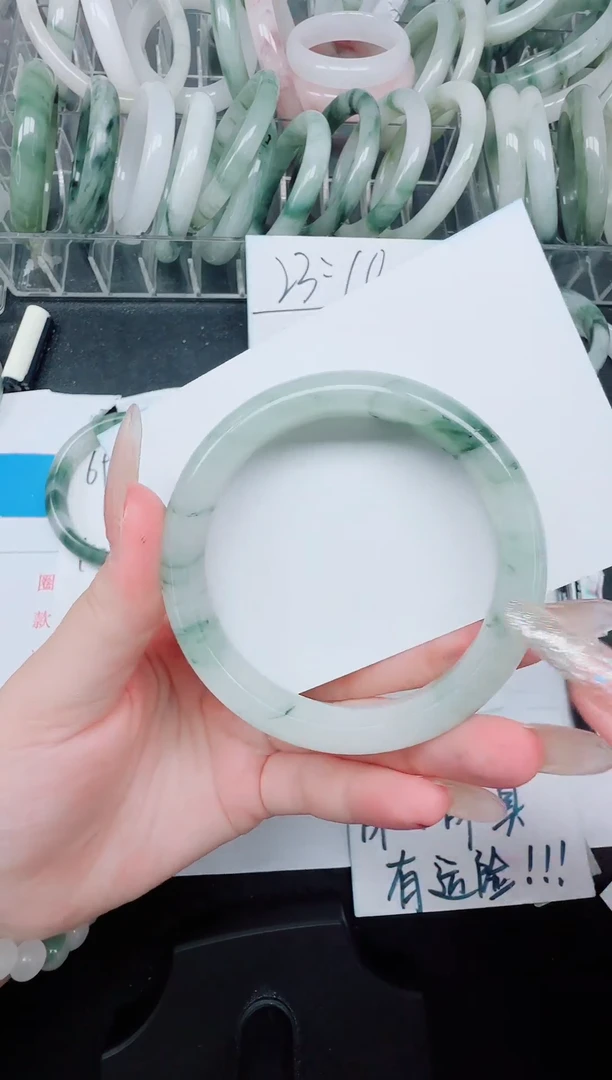 未镶嵌手镯石英质玉693/57