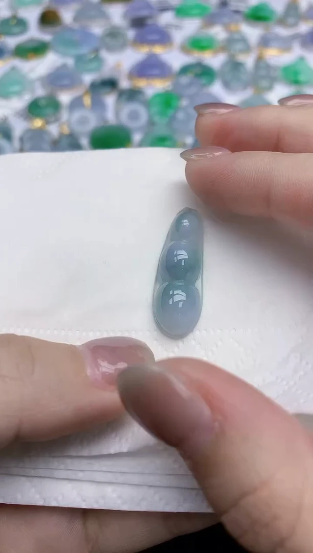 【闪购商品】翡翠颈饰未镶嵌天然翡翠A货