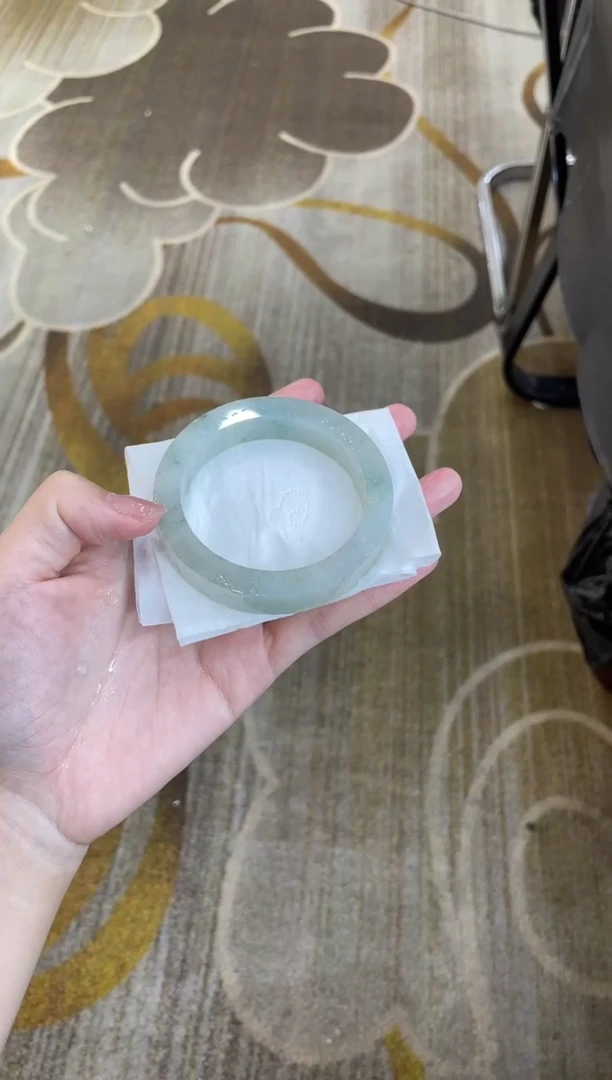 未镶嵌手镯定制翡翠她****。定制手镯CHC2/DZS