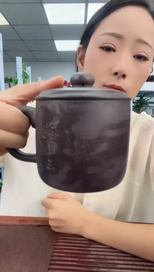 宜兴原矿紫砂全手工盖杯观自在