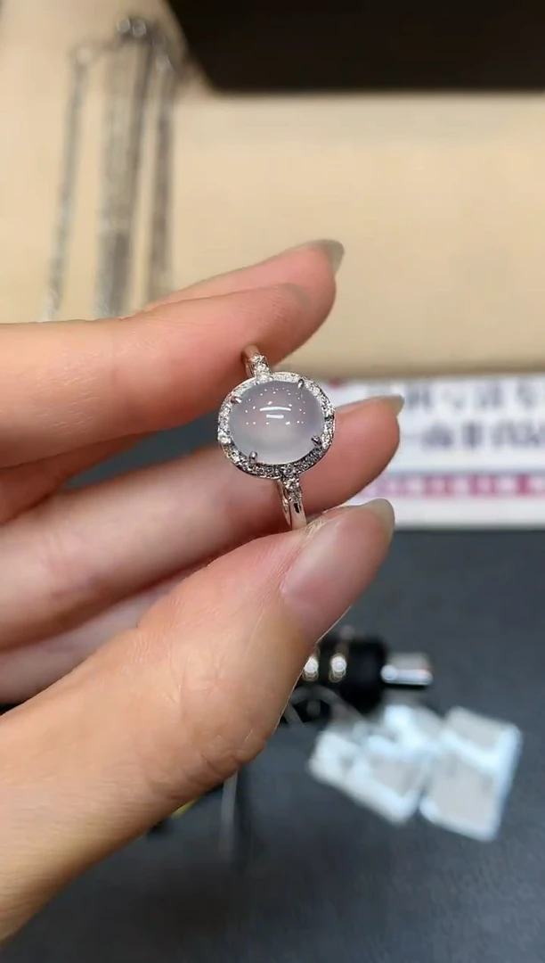 18K金镶嵌戒指翡翠8【无鉴赏期】