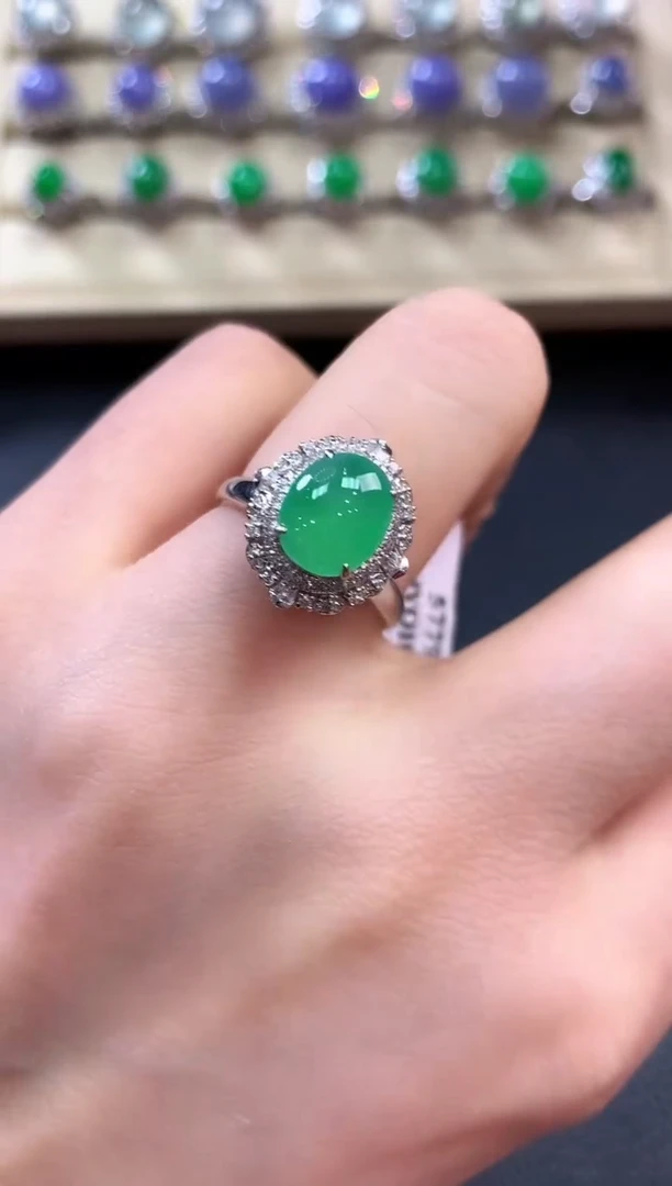 【闪购商品】翡翠戒指18K金镶嵌b86