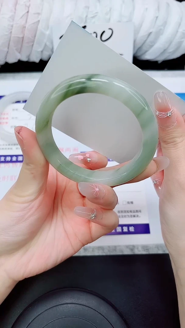 石英质玉手镯未镶嵌A46-55.8