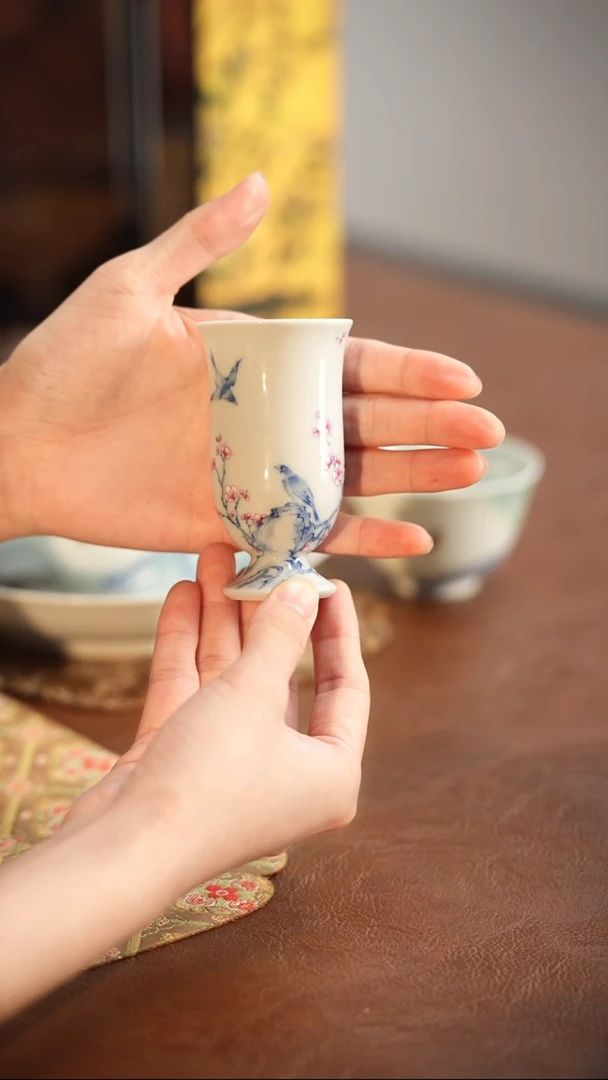 杯晴山素华青花加彩