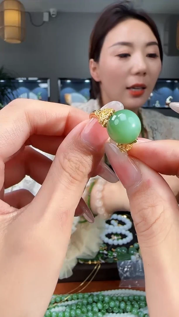 银S925镶嵌戒指和田玉1