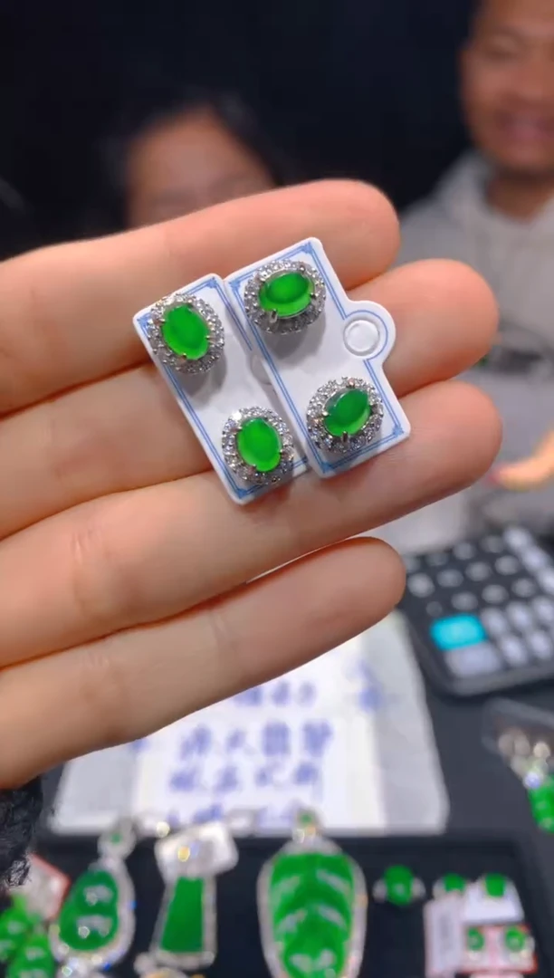 【闪购商品】定制翡翠未镶嵌114多样性发货（发其一）