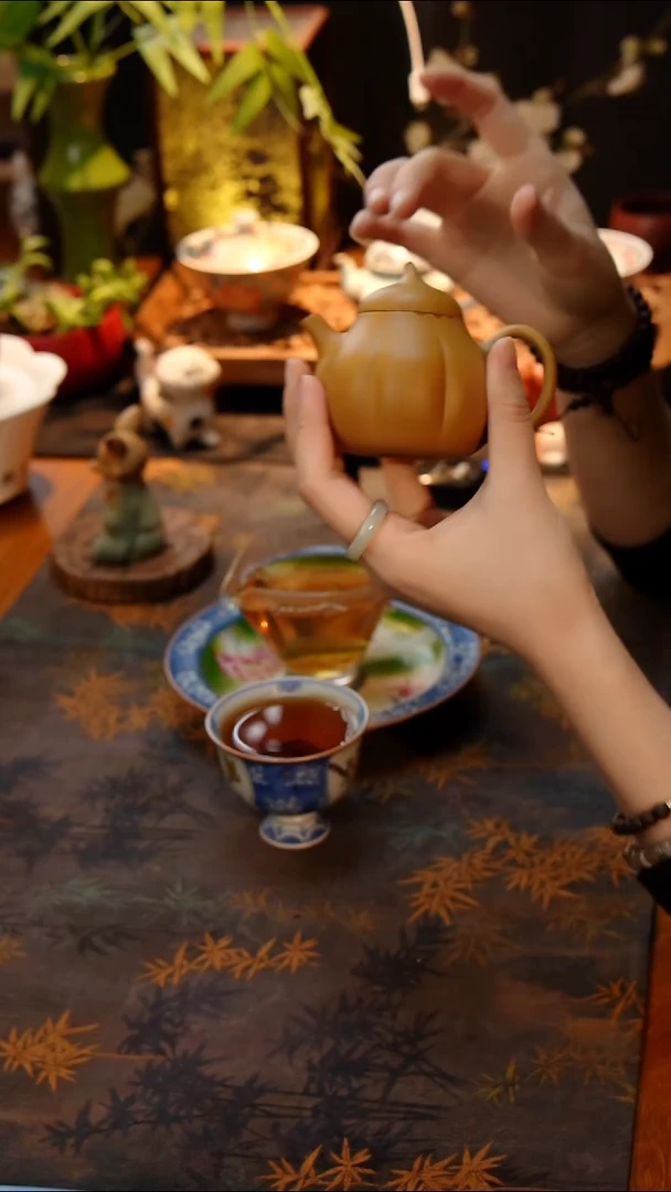 茶壶南****凤茶壶黄金段泥紫砂壶茄瓜紫砂壶