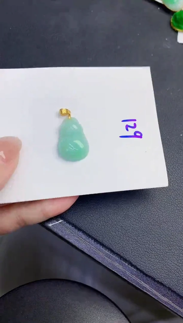 颈饰未镶嵌翡翠缅甸天然翡翠A货