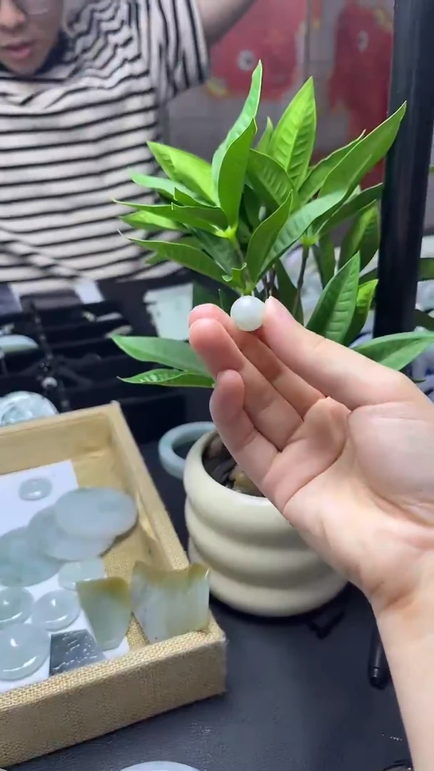吊坠(不含链)未镶嵌翡翠珠子