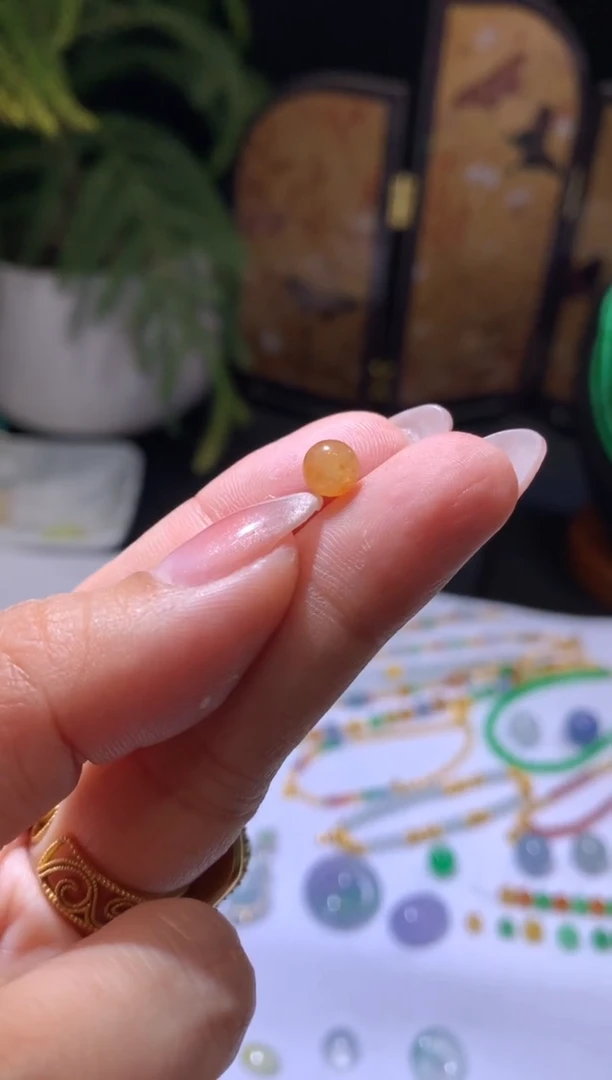 【闪购商品】定制翡翠未镶嵌6.0*珠子200+20