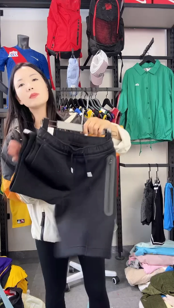 211编码 瑕疵款直播间过款为准 尺码