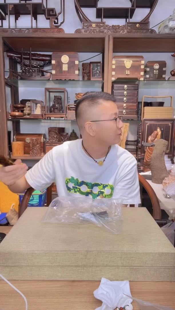 乌木类茶几118塑料折扇