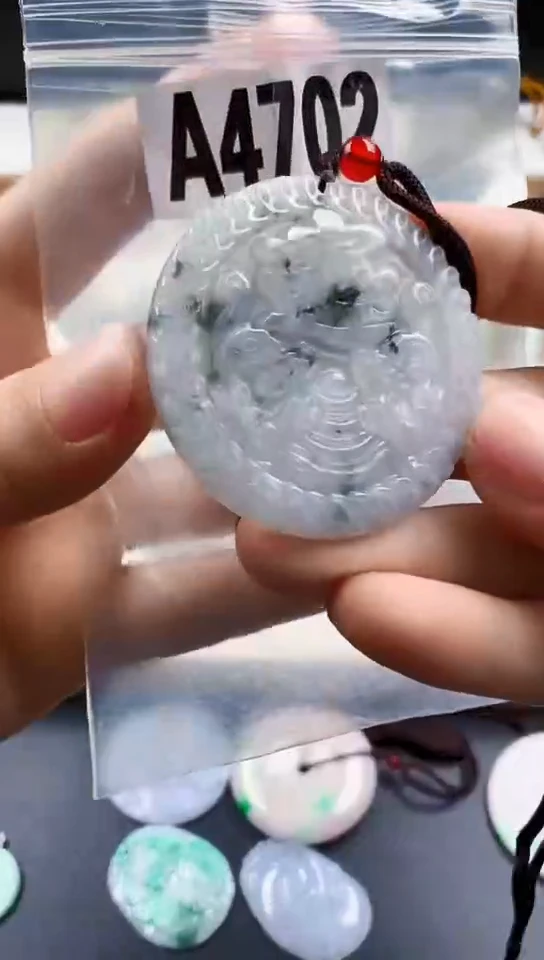 颈饰未镶嵌翡翠天然翡翠吊坠挂件