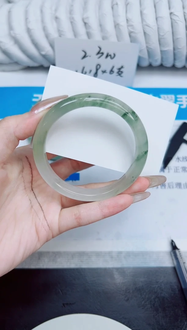未镶嵌手镯石英质玉127/57