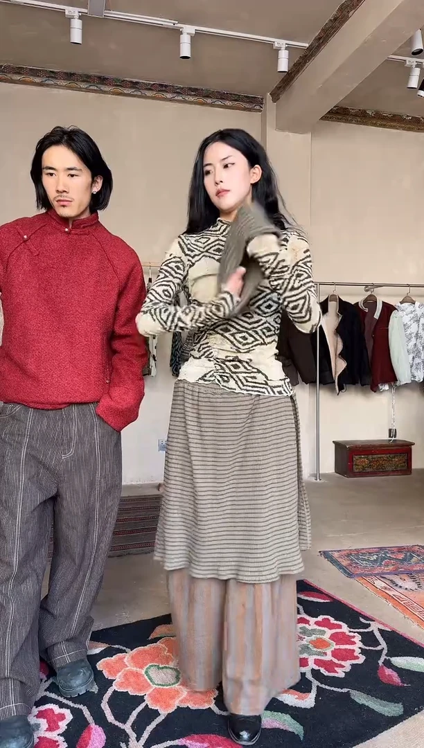 KWC26FW图腾打底M