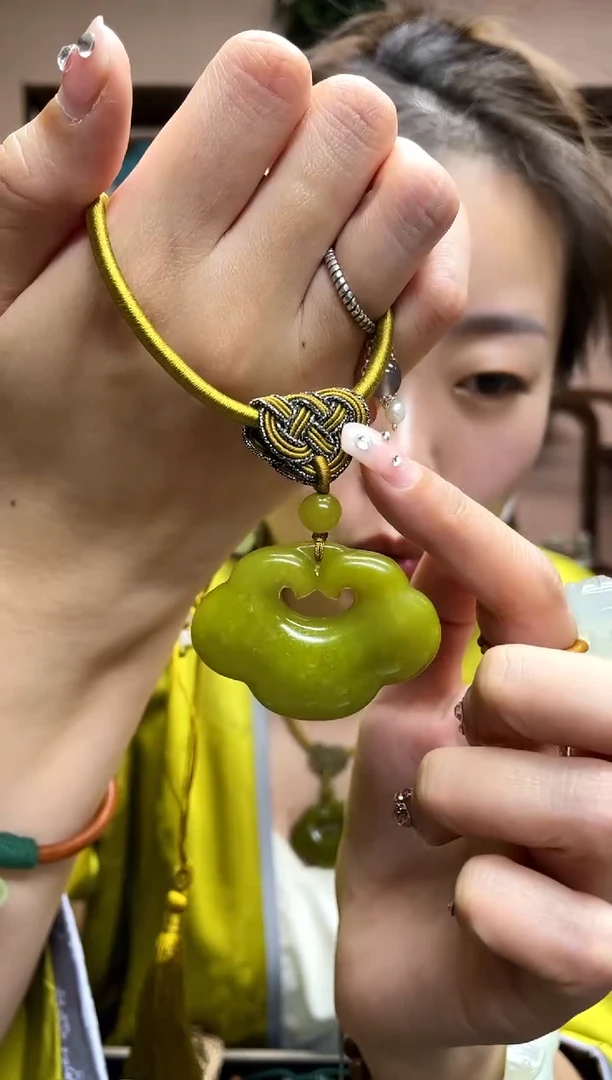 【闪购商品】岫玉未镶嵌吊坠·
