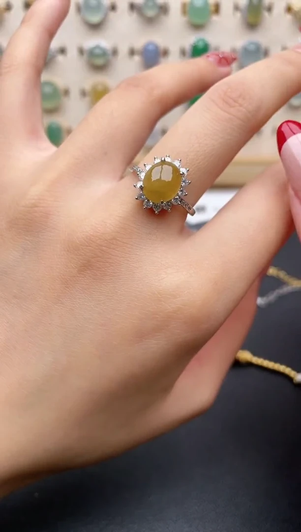 【闪购商品】翡翠戒指银S925镶嵌一物一证一礼盒