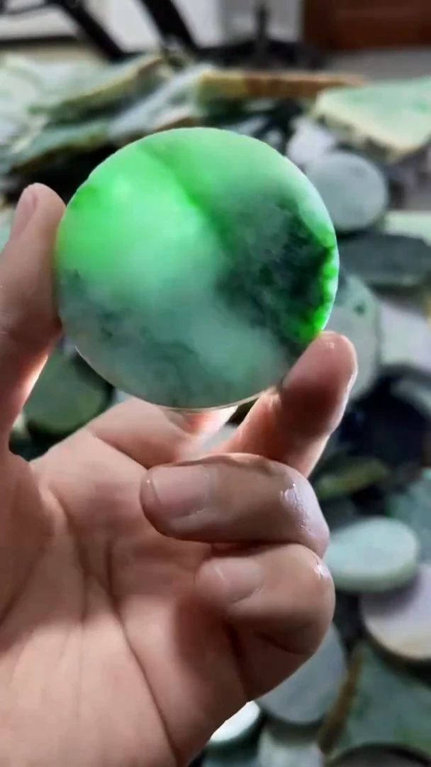 【闪购商品】翡翠挂件未镶嵌A货康壹112