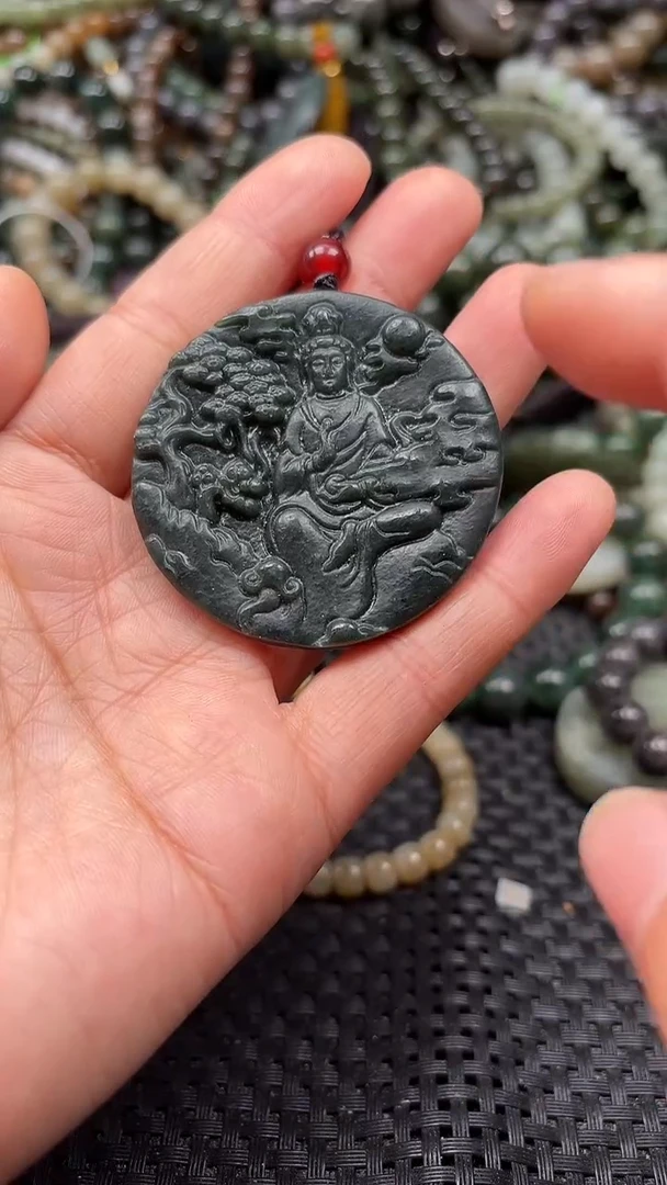 颈饰未镶嵌和田玉1