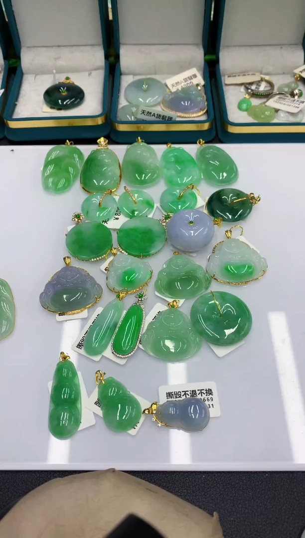 颈饰未镶嵌翡翠111111111