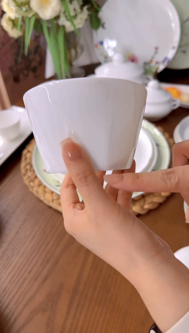 【闪购商品】4个碗瓷************