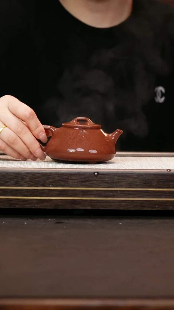 茶壶紫砂原矿紫泥  新洲石瓢  刻绘松