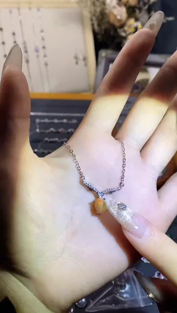 【闪购商品】水晶手链银S925镶嵌A73