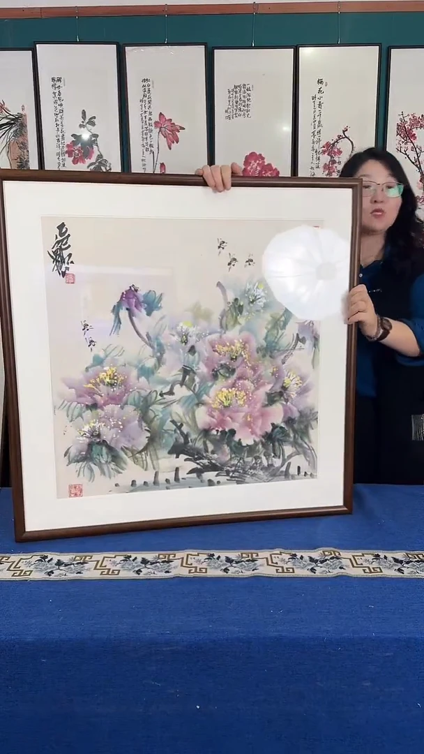国画83*83牡丹实木装裱