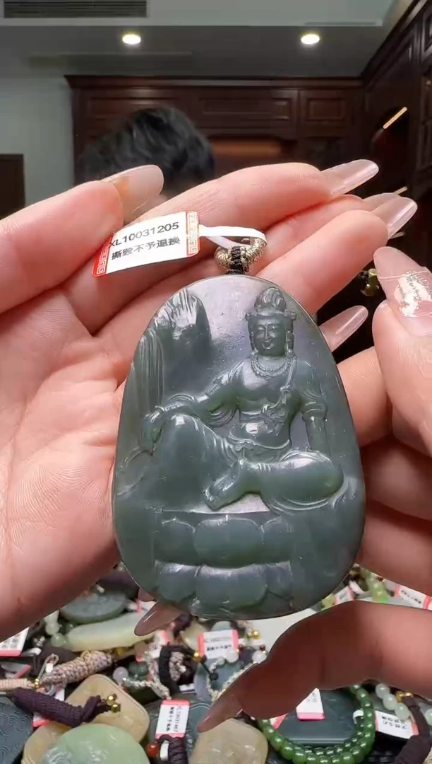 颈饰未镶嵌和田玉多样性发一