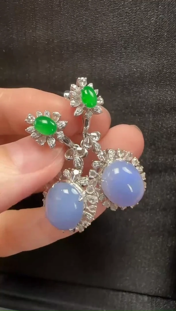 18K金镶嵌翡翠耳饰134蛋面一对