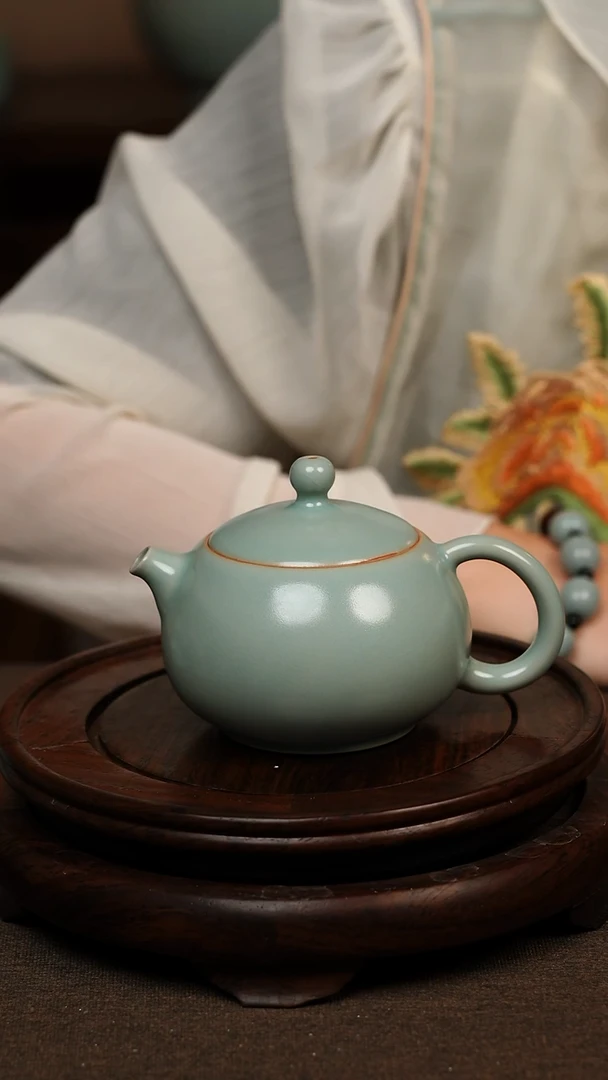 瓷片仿古天青手工西施壶200ml 微瑕