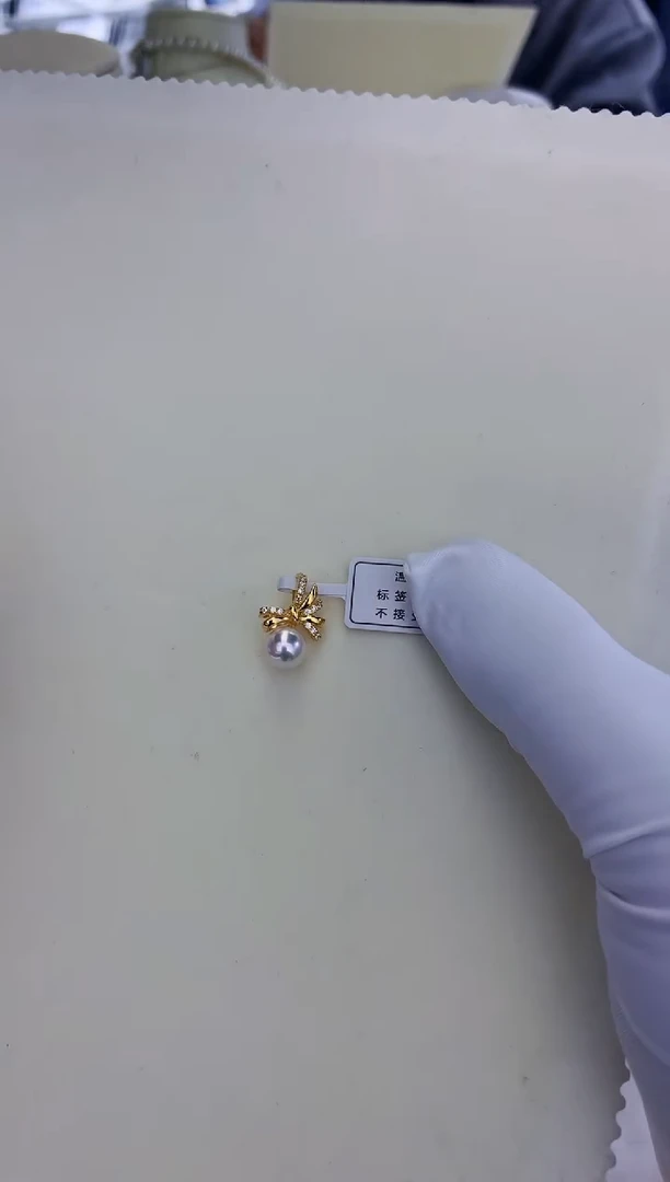 银S925镶嵌饰品海水珍珠金色热巴款吊坠