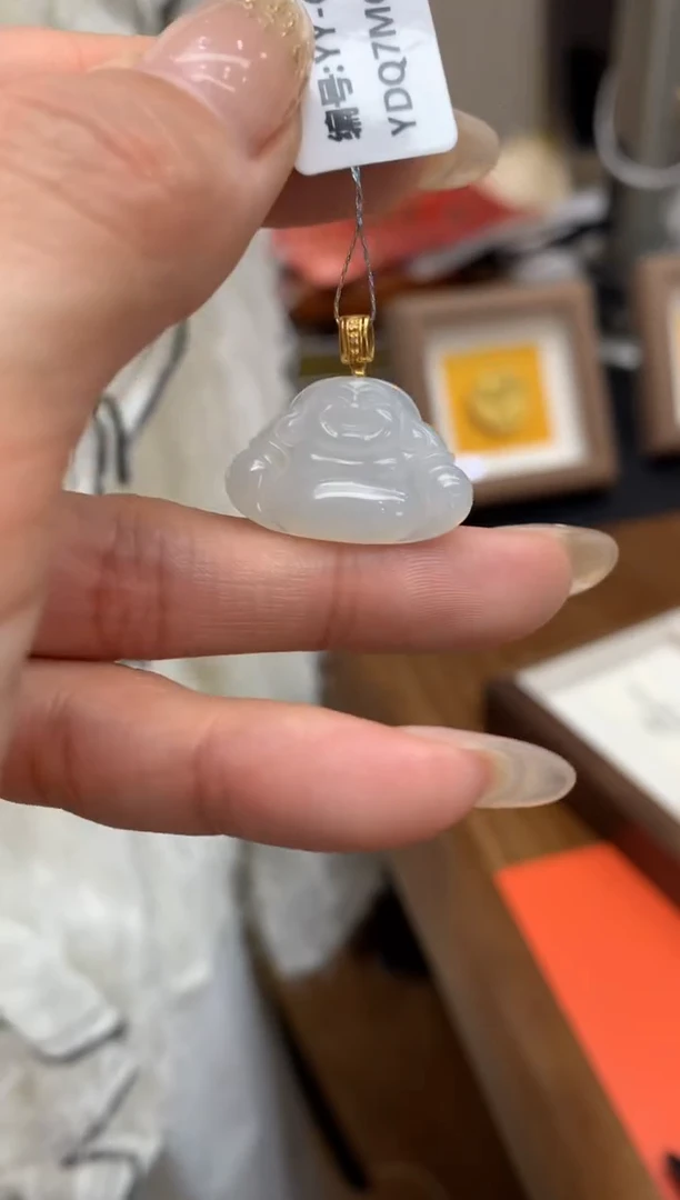 【闪购商品】翡翠颈饰18K金镶嵌佛公